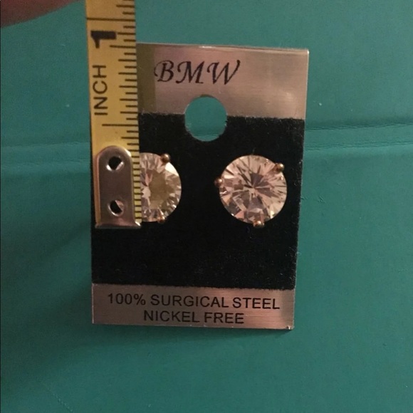 100% surgical steel stud earrings!.. Nickel free!! - Picture 3 of 5
